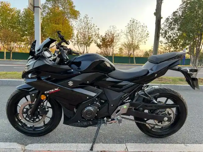 出售铃木gsx25021年12月上牌
