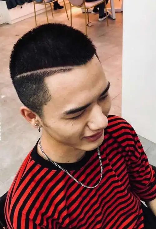 男生帅冲天的圆寸头发型 最潮酷的超短直发打造