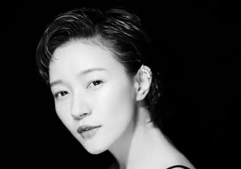 秋季小脸女生最新无刘海短发设计清新又气质_女生扫一扫脸型配发型