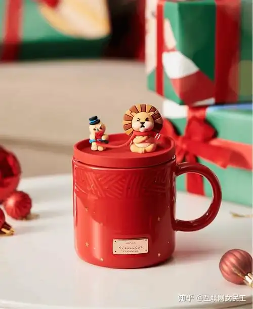 每年一看到红绿搭配就知道圣诞节要来了,星巴克的杯子就没让人失望过