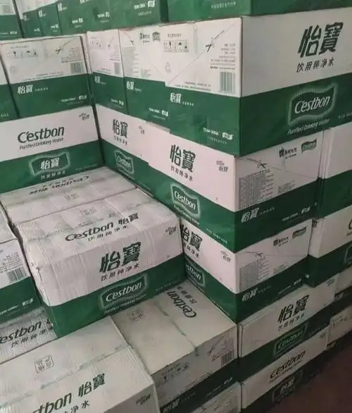 华润怡宝回应瓶装水有消毒水味或与储藏不当有关