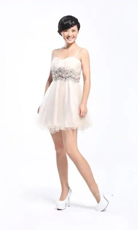 程愫的丈夫是她在上海戏剧学院的学长,同为演员的傅程鹏