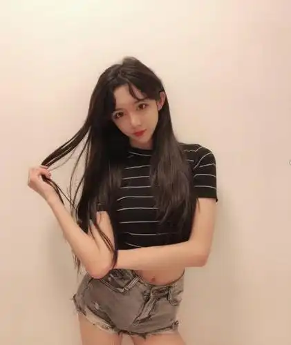 女装大佬艾比患重度抑郁,晒出诊断书,曾说自己很难做回男生!