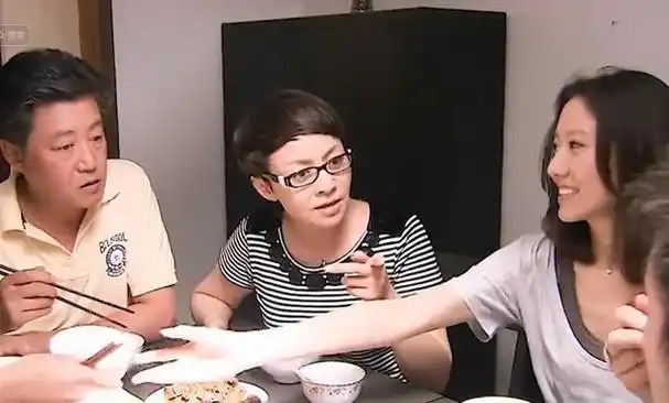 演员高露我这辈子最正确的决定就是隐婚为丈夫生下一儿一女