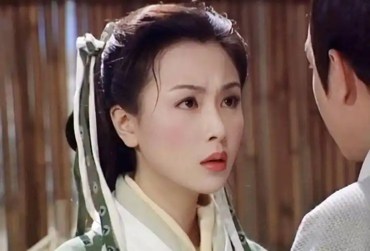 短发女神袁洁莹:演最虐的《人龙传说》,曾与郭富城,刘銮雄有情_小鱼