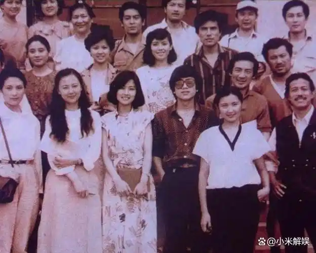 而是与海军军官丹宁军结下良缘.这个选择也让赵静受益匪浅.