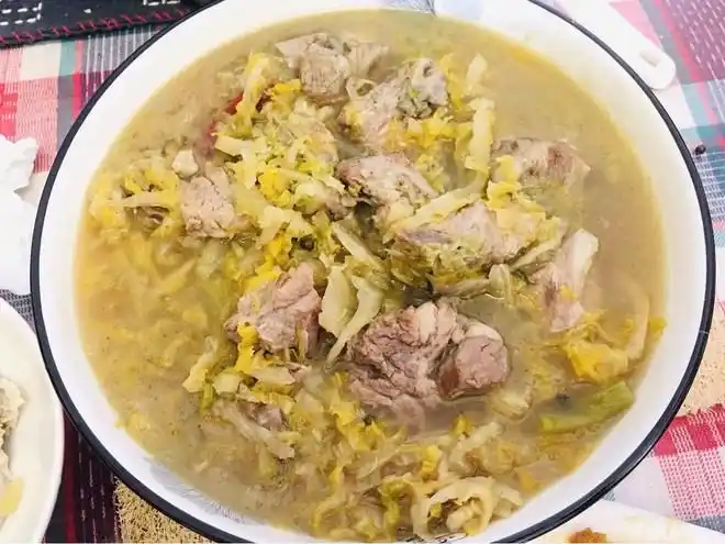 家庭版酸菜炖排骨