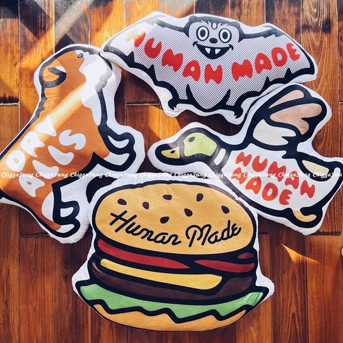 human made uzi 卡通汉堡动物抱枕家居饰品玩偶靠垫潮流周边摆件