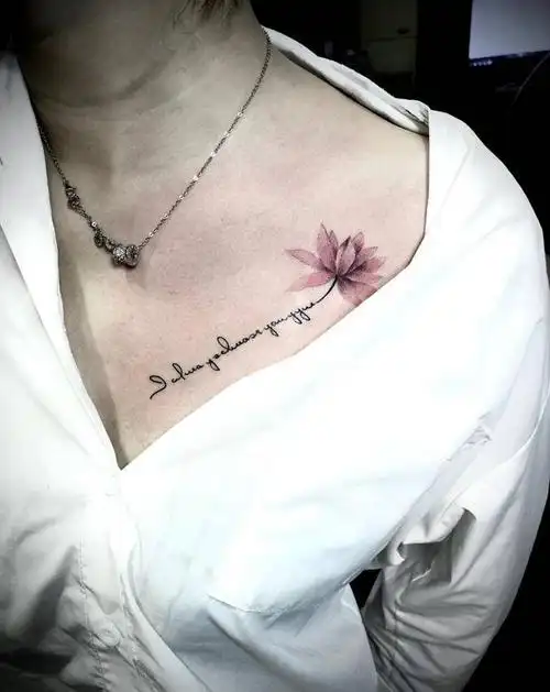 莲纹身图片_胸部纹身图案