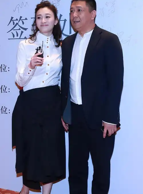 徐梵溪与徐佳宁分手7年后,他花5亿再娶李小冉,她独自承受伤害_许梵溪