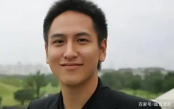 汤臣一品公子汤珈铖:含金汤匙出生,15岁横行股市,21岁百亿身家