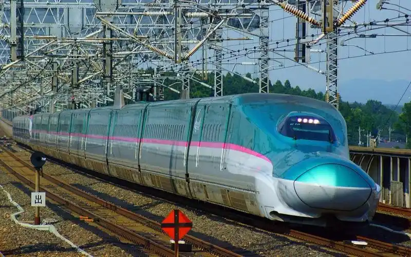 【铁路】北海道99东北99秋田新干线,h5系「はやぶさ」  e6系「こ