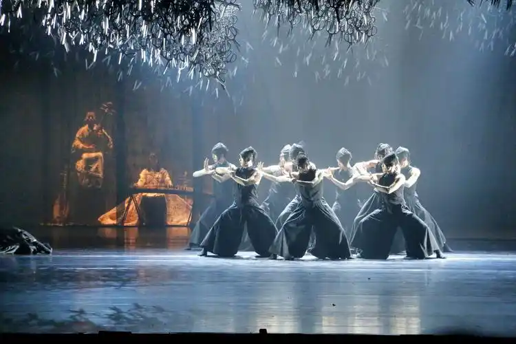 习拍舞剧《十面埋伏》