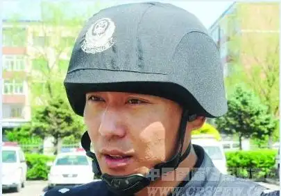 冰城特警新装备 堪比香港飞虎队