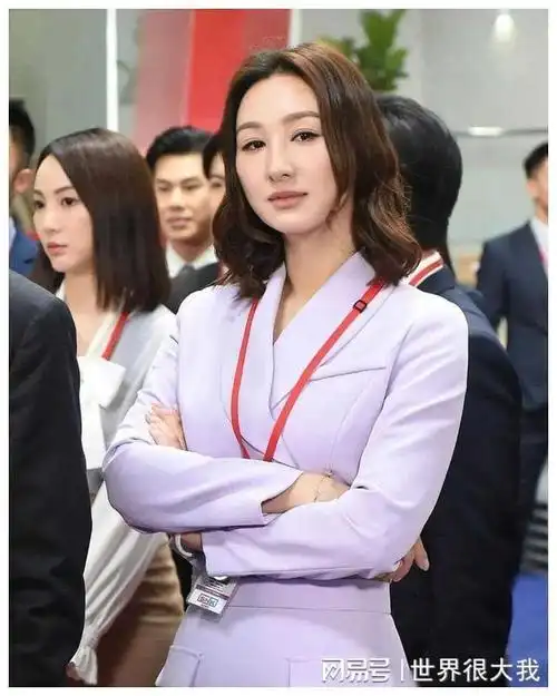 香港最美小三爆火有胸有臀又嗲又欲春晚没她我不看