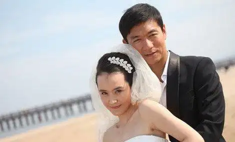 邢佳栋的妻子是谁邢佳栋妻子个人资料及分享 - 佩龙个人网