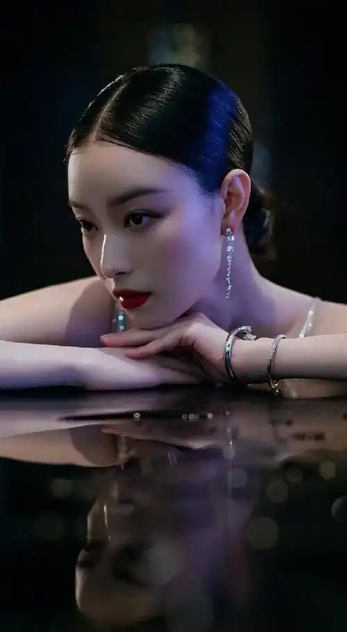 倪妮真的好惊艳!__财经头条