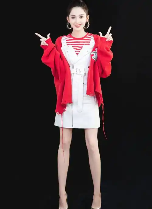 古力娜扎的高跟鞋美图_尖头_女明星_美女