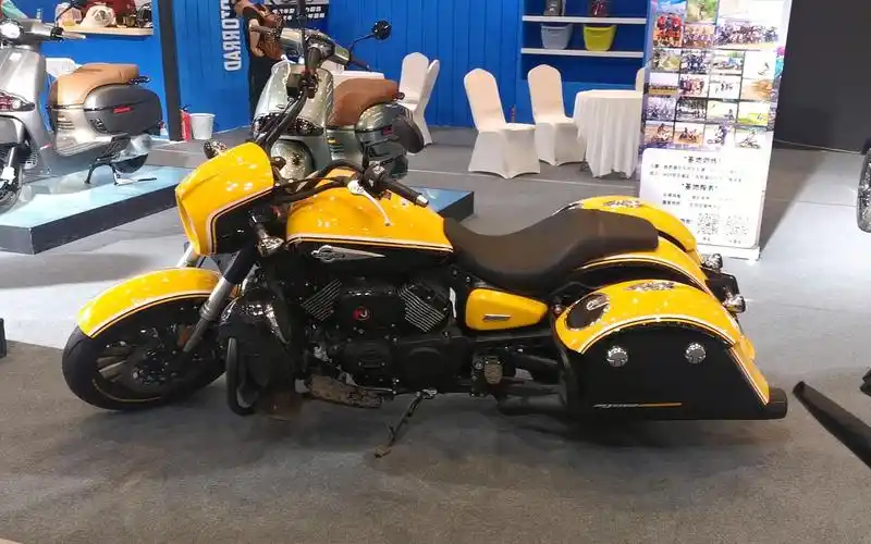 摩疆mj919公路巡航大排摩托车车展实拍