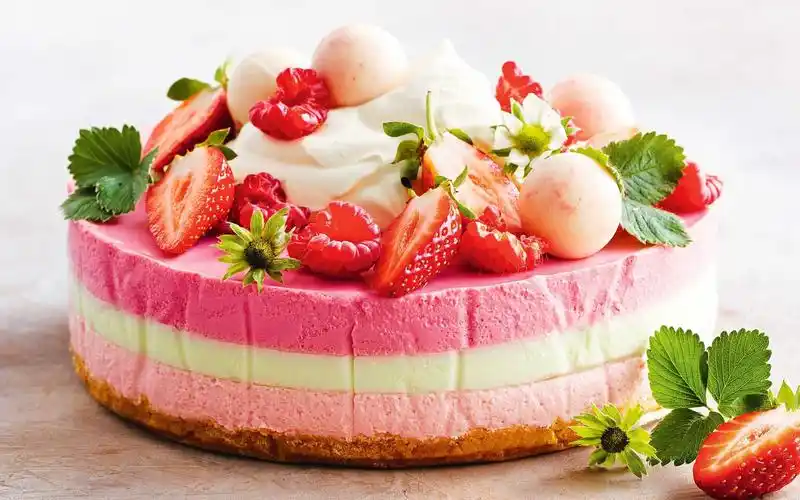 壁纸 三层蛋糕,草莓,奶油 2880x1800 hd 高清壁纸, 图片, 照片
