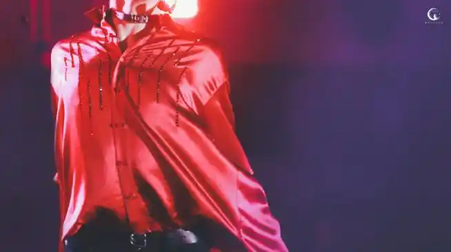 刘耀文红色套装##刘耀文红色运动装