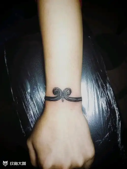 金箍手环._纹身图案手稿图片_小扯的纹身作品集