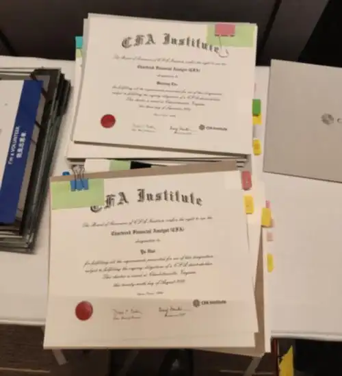 金融学生有高学历就行吗还需要cfa证书为你开眼界