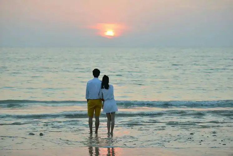 在七夕来临之际,谨以此诗文献给我的同龄人和我渐行渐远的青春背影