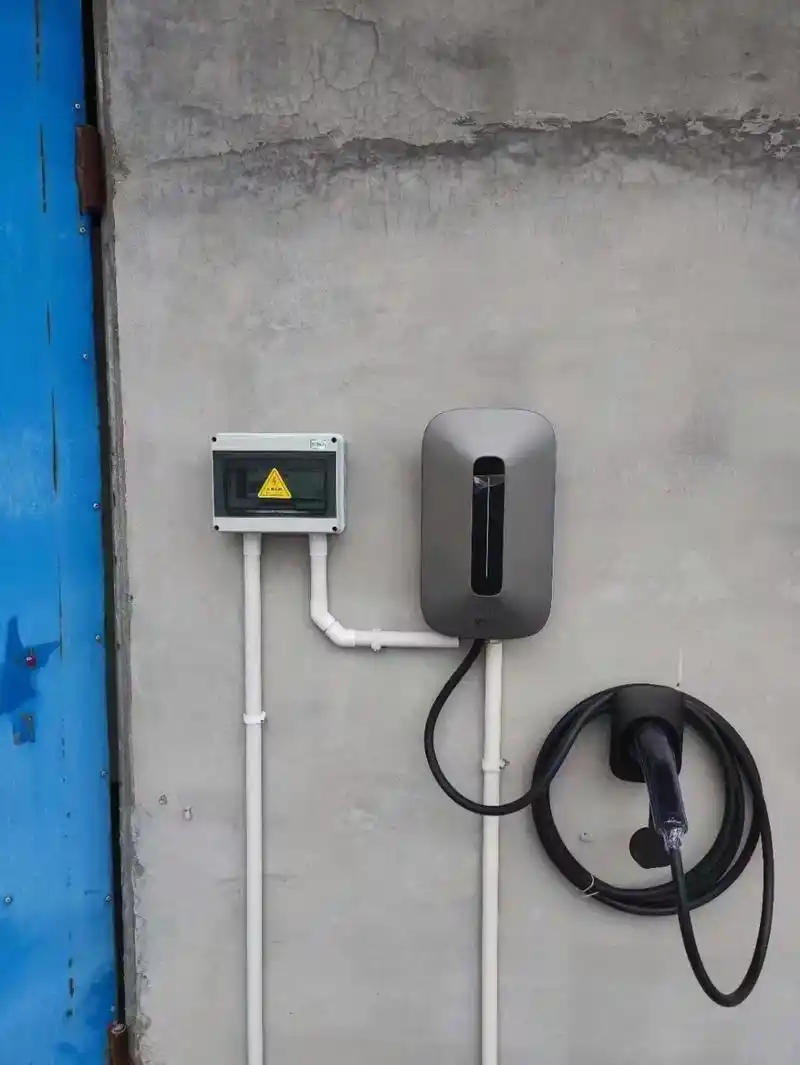 车位安装充电桩 #充电桩 #充电站 #电动车充 - 抖音