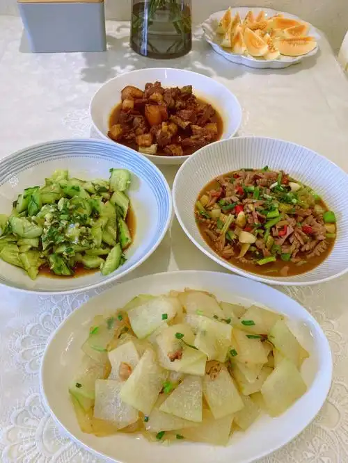 简简单单两荤两素