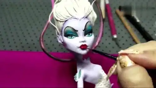 将娃娃重组装扮成,美人鱼里的乌苏拉,这手艺不一般啊!