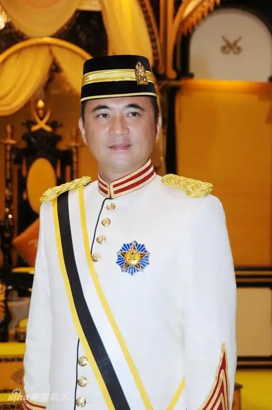 图文:胡静夫妇马来西亚受封-朱兆祥受封马来西亚拿督