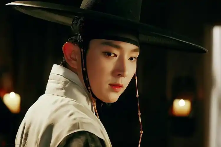 李准基 《夜行书生》 - jg格灿 - 图虫