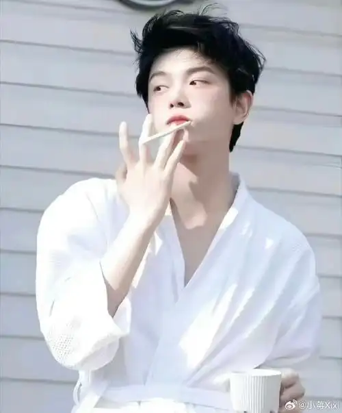 大禹超可爱的 谁会不爱呀  希望小丁有数不尽的笑意和浪漫丁禹兮郴鞍