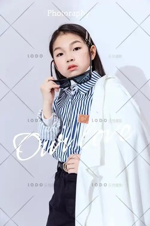 摄影师-豪哥哥的儿童摄影作品《10岁女童》