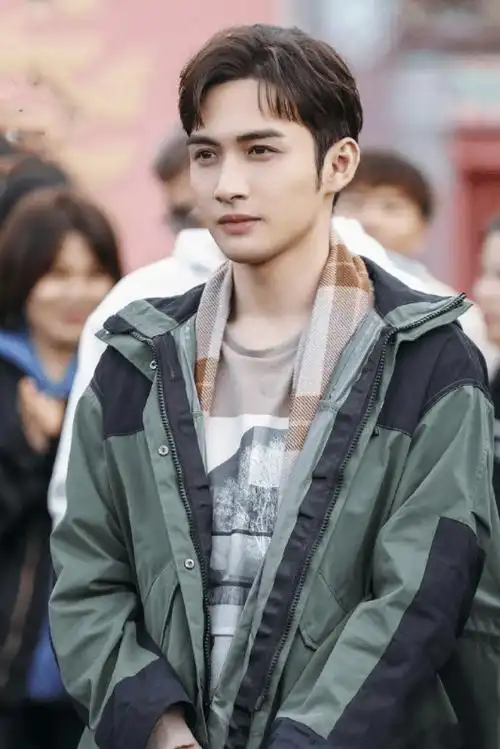 "深景彬"cp发糖,张彬彬称景甜是甜甜的小女生,坦言希望二搭_演技_形象