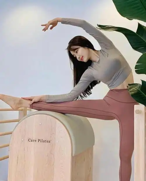 韩国马甲线女神被称为亚洲女生最想要身材这运动或是关键