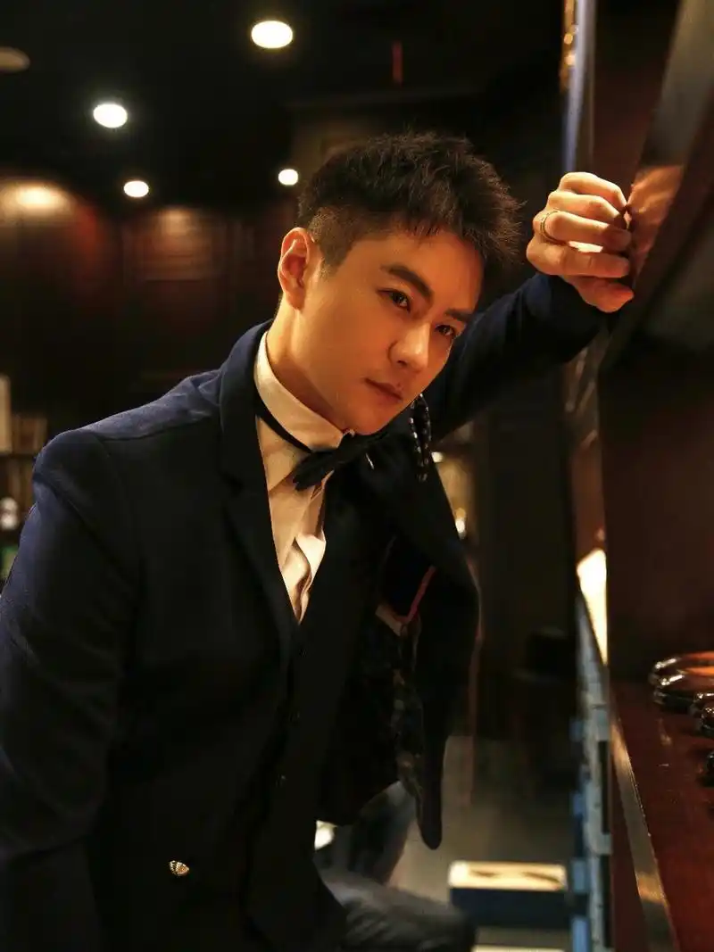 男生走向成熟的一个标志, 需要一组形象照提升男人品味