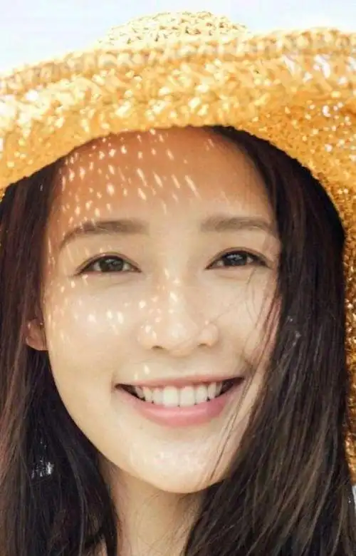 李沁的巴掌脸(看完温暖的抱抱)(13)