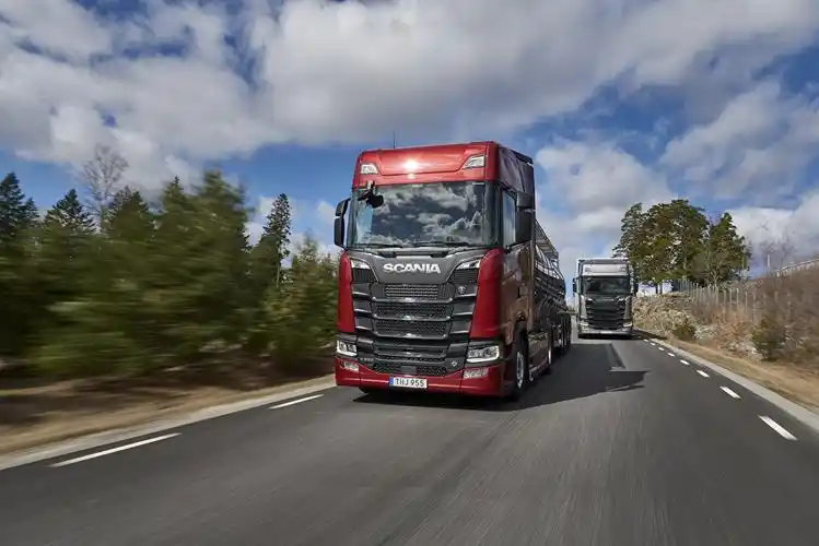 斯堪尼亚汽车载货汽车s650红色运动汽车照片