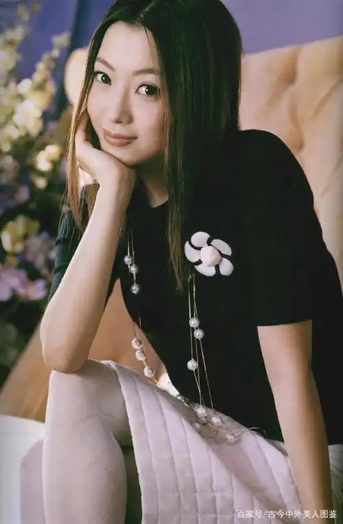 还记得曾经那个"韩国第一美人"金喜善吗?