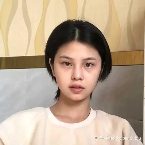 女生们素颜都是什么样的?