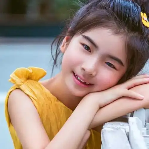 『李昕融』一个干净甜蜜的声音