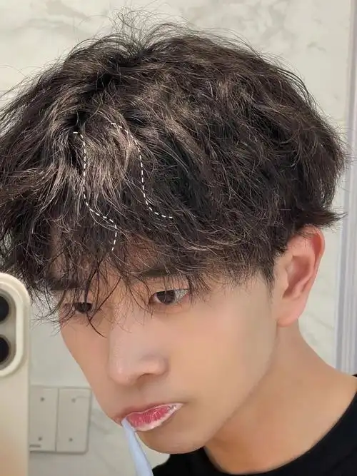 男生发型设计93韩式羊毛卷97适合各种脸型烫发