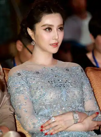 图范冰冰性感丰乳出镜古装傲人双峰呼之欲出