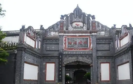 1959年,刘文彩地主庄园开馆,周总理为何急调刘文辉离开四川?