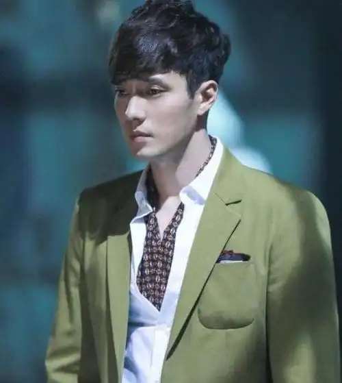 韩国影星图集韩国最具有价值和崇高荣誉的男明星苏志燮