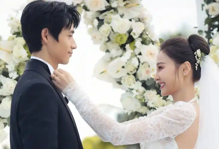 事实证明面包和爱情兼顾的魏晨才是真正的人间清醒