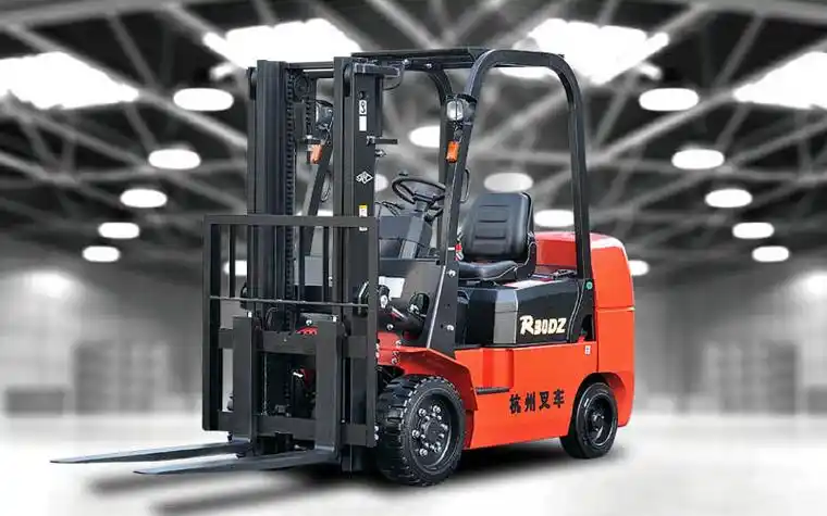 5-1.8吨铁路专用短轴距内燃叉车