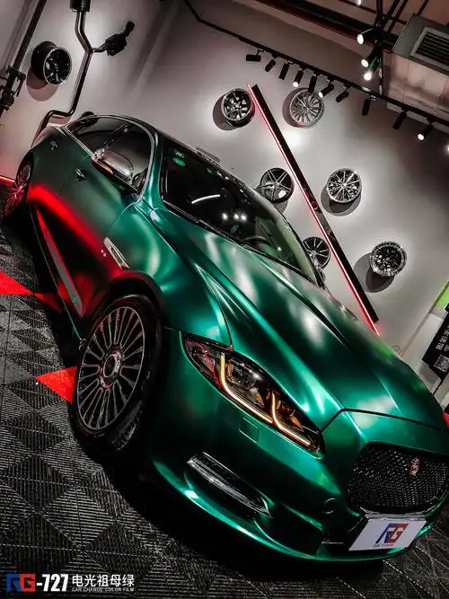 改色膜电光祖母绿,给自己得爱车换个颜色就像自己换个发型和发色一
